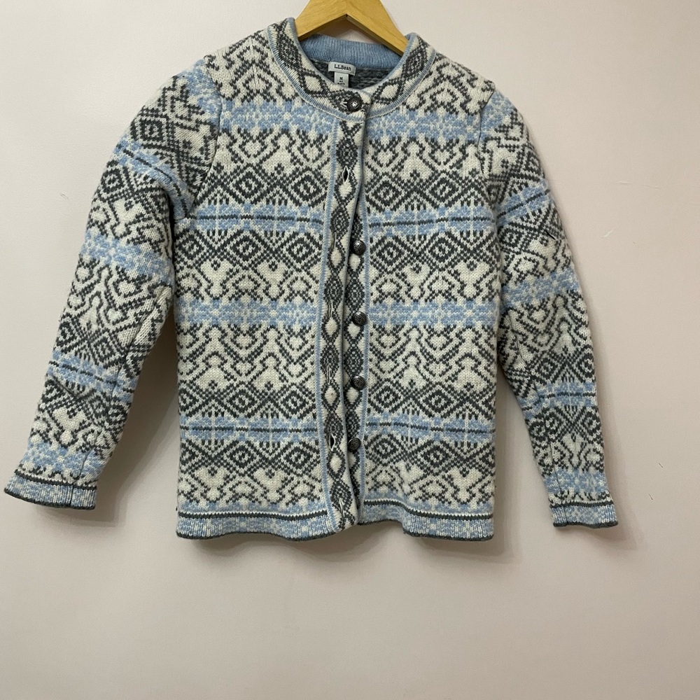 Ll bean 100% lambs wood cardigan size medium